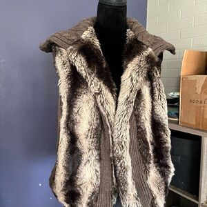 Cynthia Rowley Brown Knit Hooded Vest with Cream Fur Trim